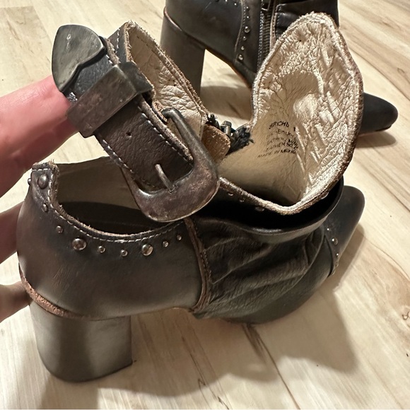 Freebird By Steven Jericho Leather Studded Booties Size 11 - Picture 7 of 15